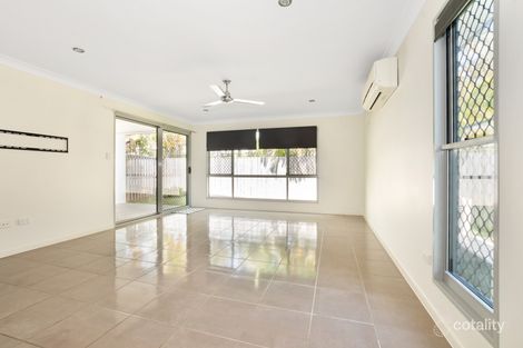 Property photo of 2/13 Sea Prince Circuit Clinton QLD 4680
