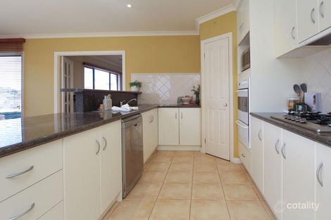 Property photo of 24 Dunvegan Court Warrnambool VIC 3280