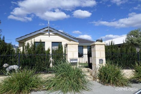 Property photo of 31 Camden Boulevard Aubin Grove WA 6164