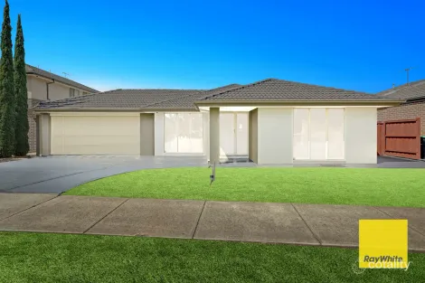 Property photo of 10 Langbourne Way Burnside Heights VIC 3023