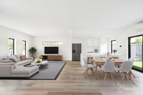 Property photo of 2/3 Thorogood Court Taylors Lakes VIC 3038