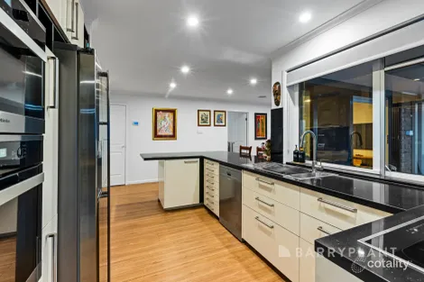 Property photo of 13 Solway Drive Glen Waverley VIC 3150