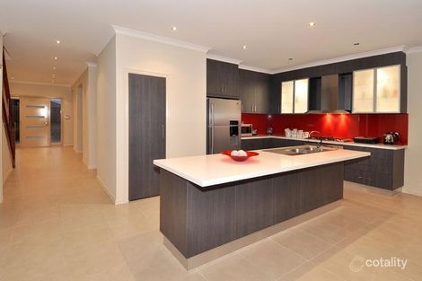 Property photo of 5 Centennial Place Burnside Heights VIC 3023