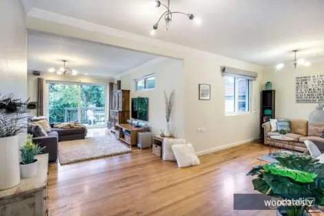 Property photo of 25 Rosalind Crescent Blackburn VIC 3130