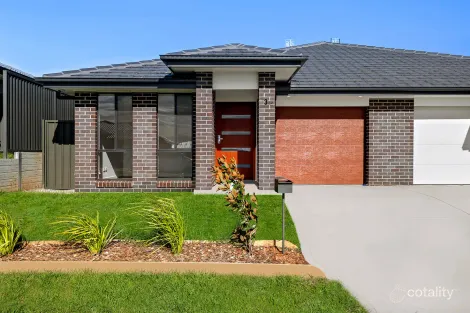 2/3 Banyan St, Gillieston Heights, NSW 2321