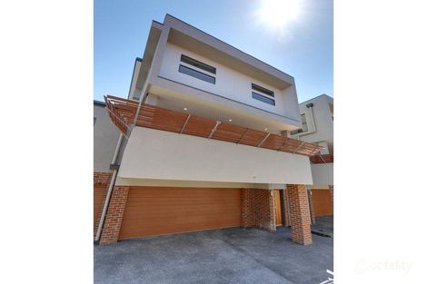 738 Elgar Rd, Doncaster, VIC 3108