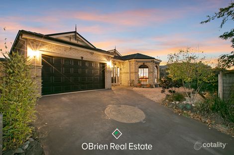 Property photo of 34 Walker Drive Drouin VIC 3818