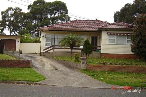 11 Penrose Ave, East Hills, NSW 2213