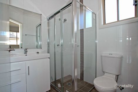 Property photo of 2/8 Warrigal Street Blackwall NSW 2256