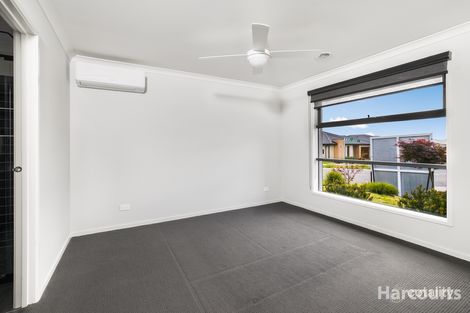 Property photo of 1 Dove Lane Clyde North VIC 3978