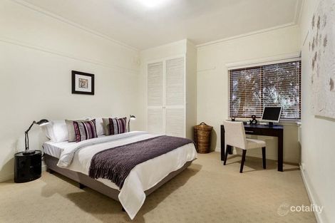 Property photo of 4/60 McIlwrick Street Windsor VIC 3181