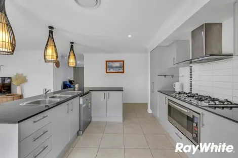 Property photo of 3 Toongarra Road Leichhardt QLD 4305