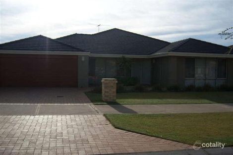 3 Abbeytown Cir, Waikiki, WA 6169