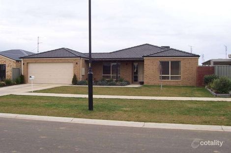 Property photo of 4 Westwood Place Echuca VIC 3564