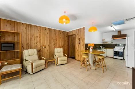 Property photo of 4 Diane Place Grange SA 5022