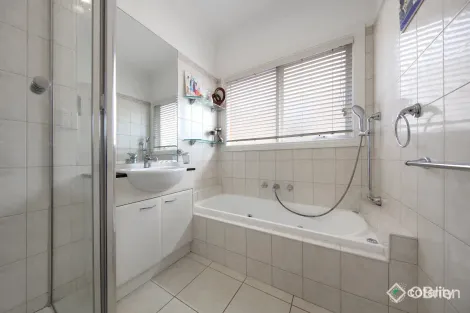 Property photo of 1/255 North Road Caulfield South VIC 3162