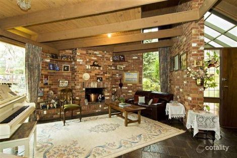 Property photo of 4 Aprey Place Eltham VIC 3095