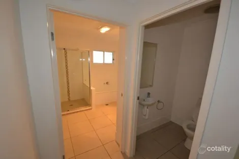 Property photo of 4 Belltrees Place Gracemere QLD 4702