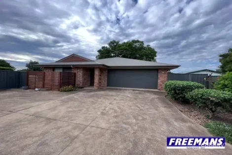 Property photo of 2/8A River Road Kingaroy QLD 4610