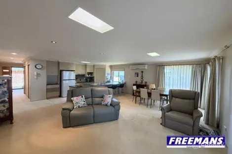 Property photo of 2/8A River Road Kingaroy QLD 4610