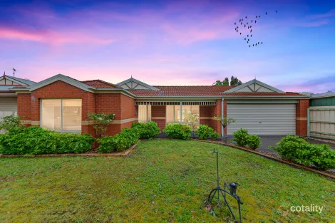62 Leigh Dr, Pakenham, VIC 3810