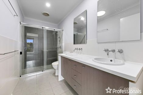 Property photo of 8 Callista Circuit Taylors Hill VIC 3037