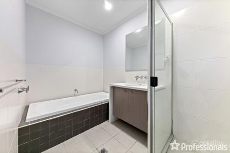 Property photo of 8 Callista Circuit Taylors Hill VIC 3037