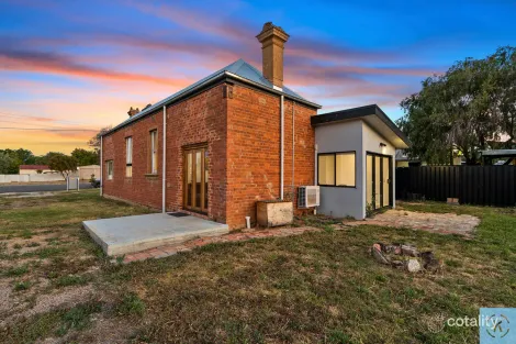 Property photo of 11 Barker Street Tocumwal NSW 2714