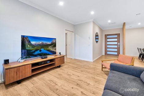 Property photo of 13 Kirkstall Close Garfield VIC 3814