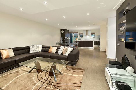 Property photo of 9 Allenby Place Gladstone Park VIC 3043