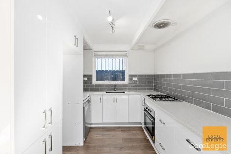 Property photo of 5 Sutherland Avenue Melton South VIC 3338