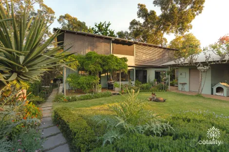 13 Owen Rd, Darlington, WA 6070