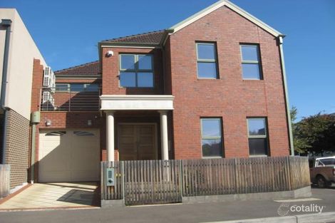 48-50 Fairbairn Dr, Kensington, VIC 3031