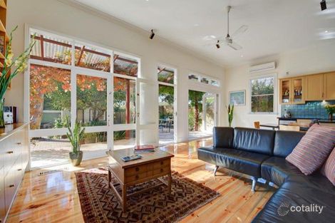 19 Hawthorn Rd, Northcote, VIC 3070