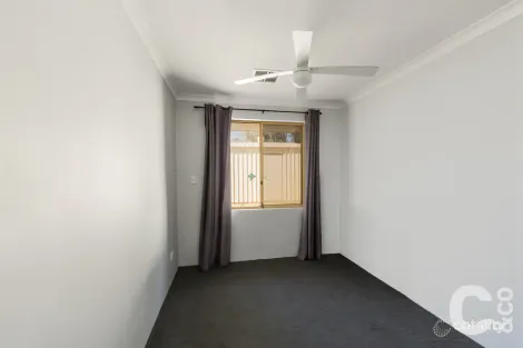 Property photo of 17 Hargrave Place Parmelia WA 6167