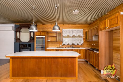 Property photo of 16 Binalong Road Belimbla Park NSW 2570