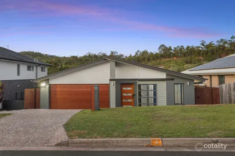 Property photo of 32 Allington Circuit Maudsland QLD 4210