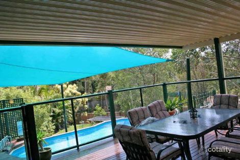 17 Edgemount Ct, Oxenford, QLD 4210