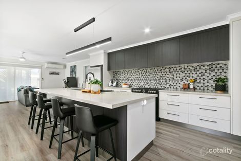 Property photo of 10 Pelican Court Sale VIC 3850