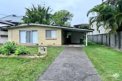 2 Andrews St, Southport, QLD 4215
