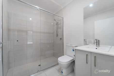 Property photo of 9 Lake Park Court Werribee VIC 3030