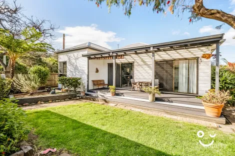 Property photo of 2 Arthur Street Thirroul NSW 2515