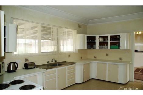 Property photo of 7 Fairbairn Street Willow Tree NSW 2339