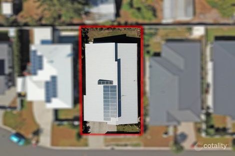 Property photo of 19 Outlook Crescent Bridgeman Downs QLD 4035