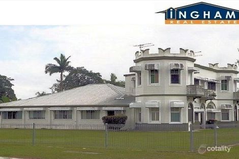 2/1 Warren St, Ingham, QLD 4850