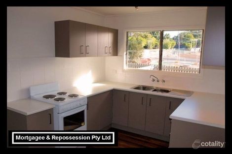 Property photo of 19 Diamond Street Riverview QLD 4303
