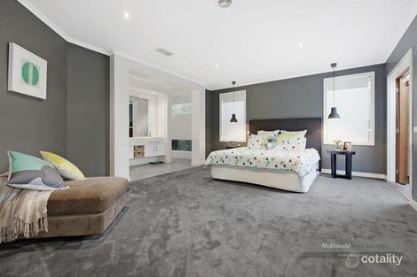 Property photo of 66 Keylana Drive Keysborough VIC 3173
