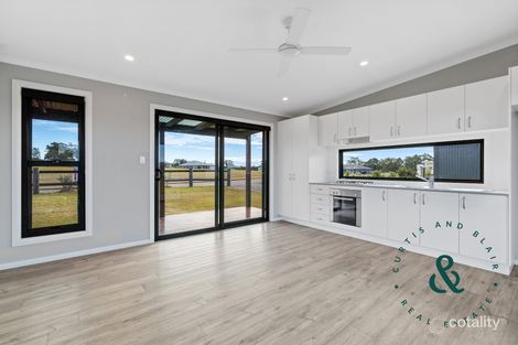 Property photo of 2 Waterview Close Medowie NSW 2318