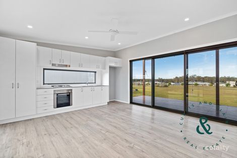 Property photo of 2 Waterview Close Medowie NSW 2318