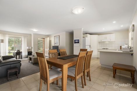 Property photo of 11 Marong Terrace Forest Hill VIC 3131